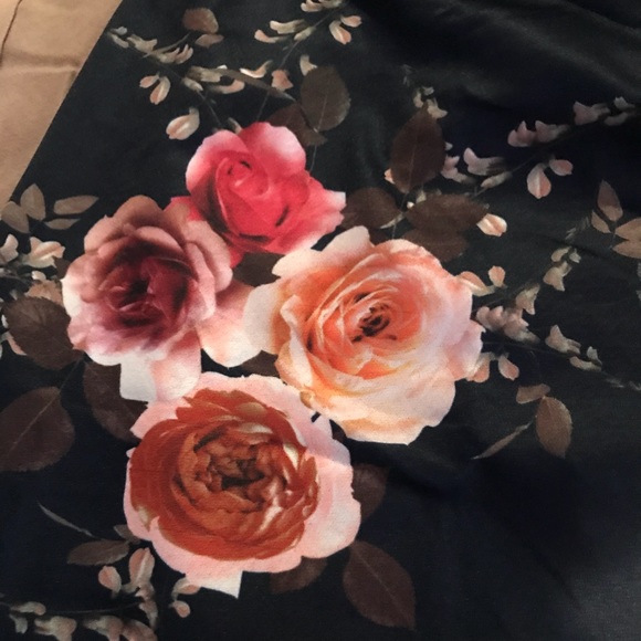 💐New💐JADE-Chic Floral Maxi Romper - Picture 4 of 5